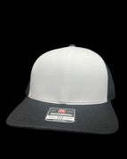 Alternate White / Black